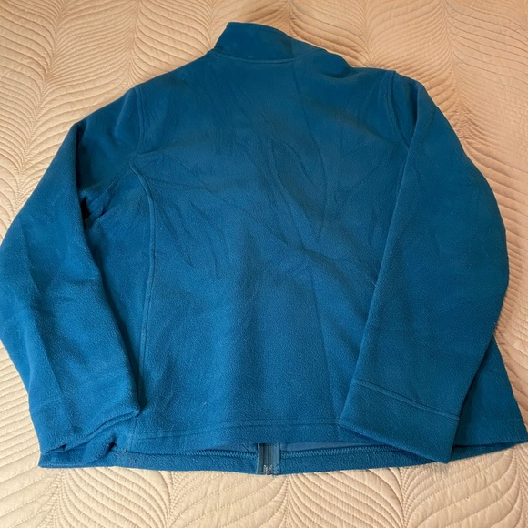 L.L. Bean women’s zipper fleece size large in teal blue. - Picture 5 of 5